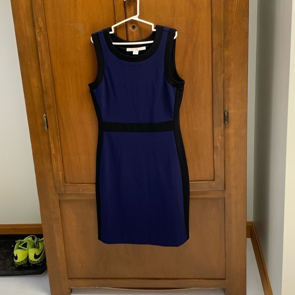 Boston Proper slimming color block mini/midi dress size 4 L-34 in 16in pit navy